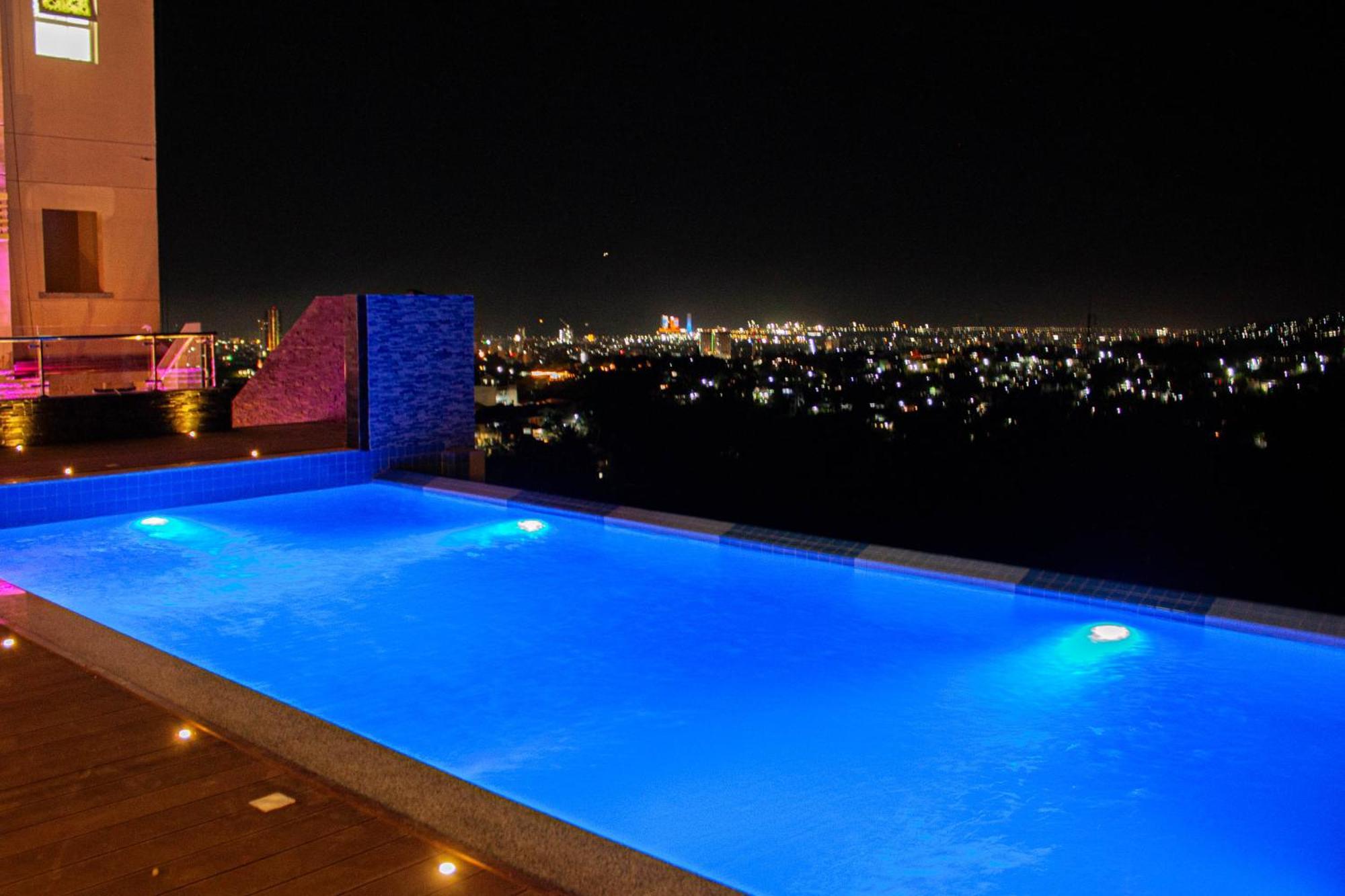 Hotel Hayat Sky Towers Cebu Stadt Exterior foto